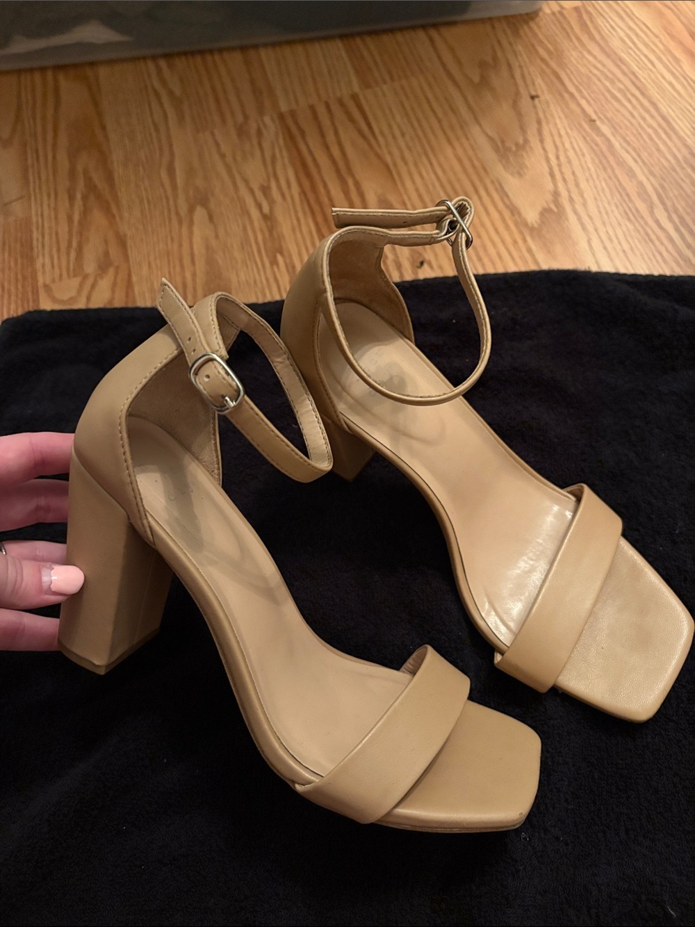 Women’s Ankle Strap Block Heel Sandals in Beige